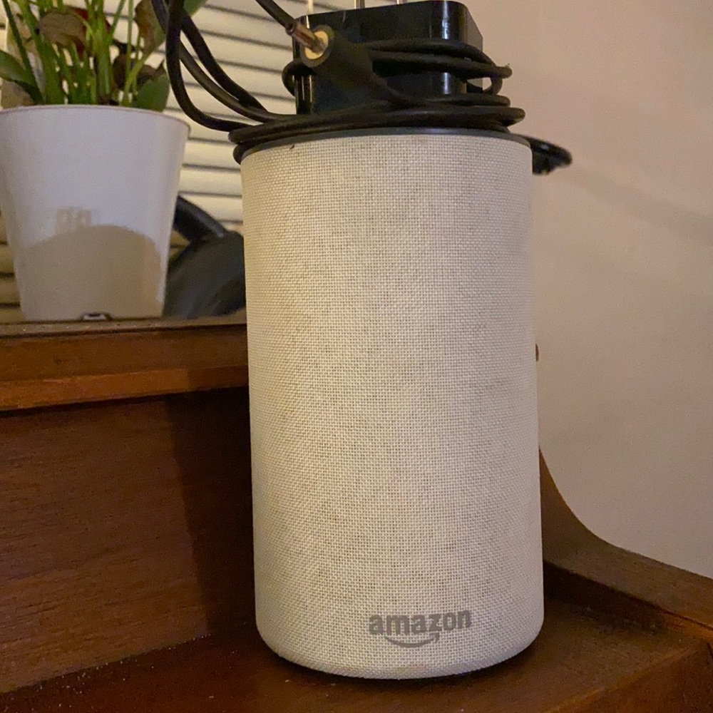 Amazon Echo (Alexa)